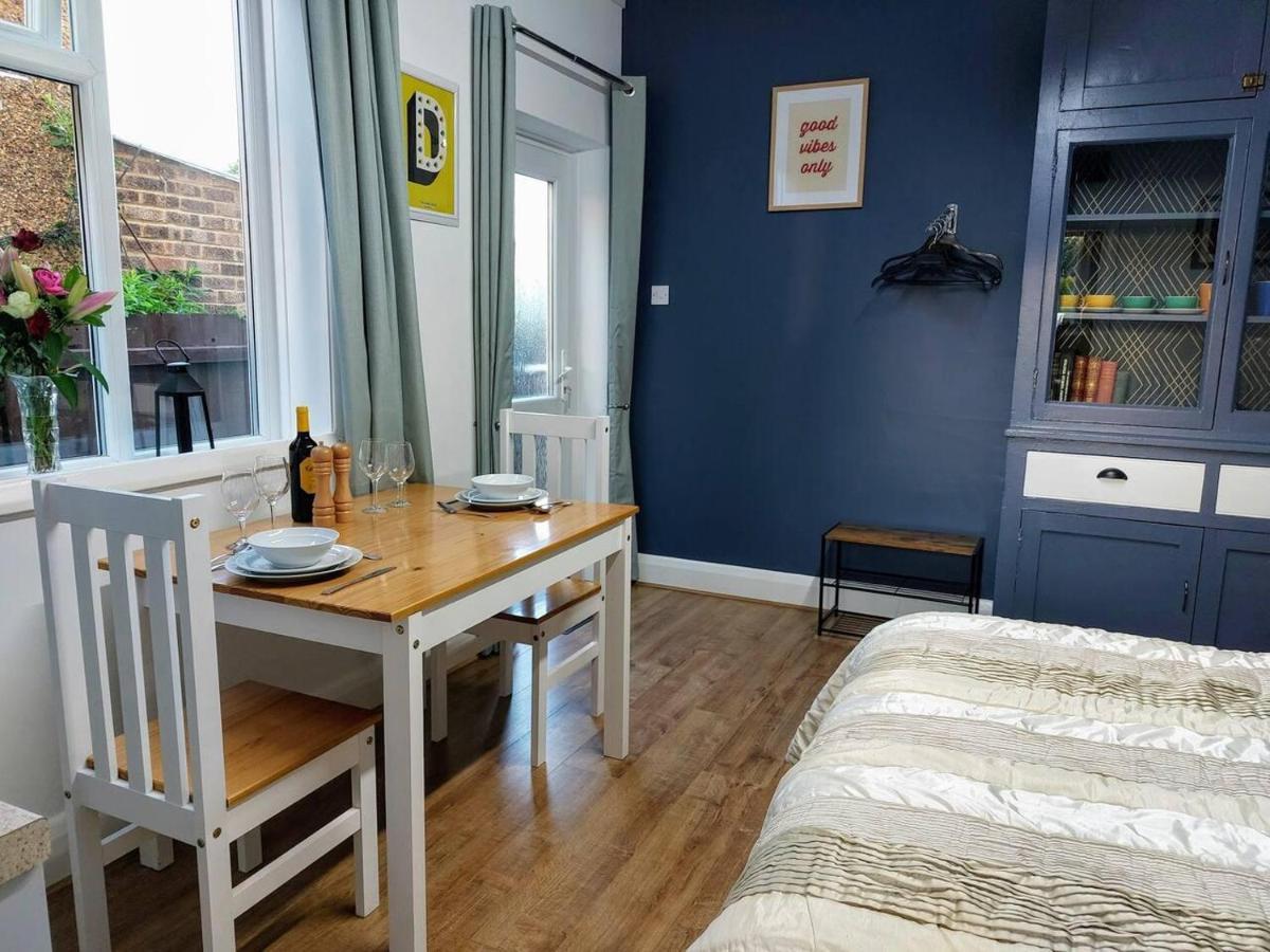 Inviting 1-Bed Apartment In ハーン・ベイ エクステリア 写真